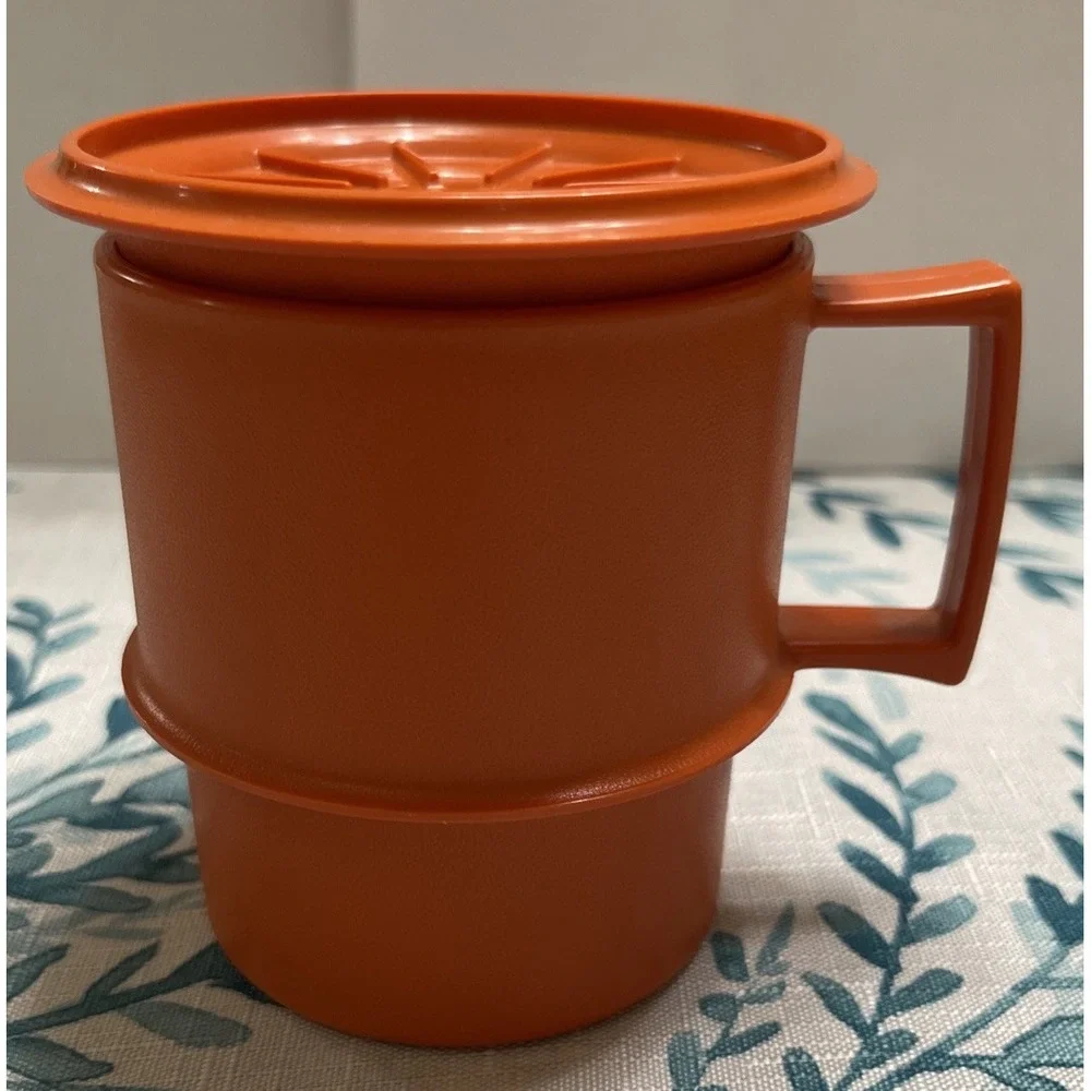 Vintage Tupperware 1312-11 Stacking‎ Mug W/ Lid Coaster 1313-4 Orange